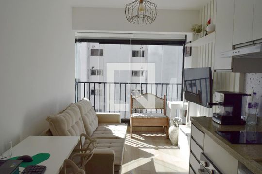 Sala de apartamento para alugar com 1 quarto, 29m² em Pinheiros, São Paulo