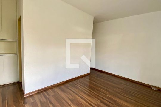 Sala de apartamento para alugar com 3 quartos, 70m² em Nova Granada, Belo Horizonte