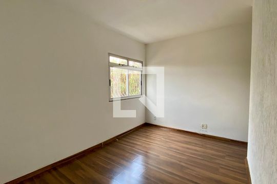 Sala de apartamento para alugar com 3 quartos, 70m² em Nova Granada, Belo Horizonte