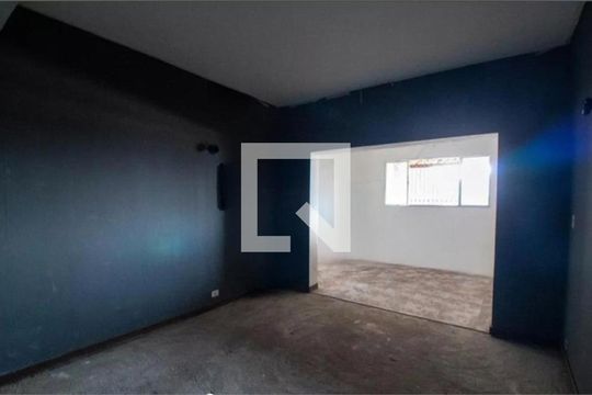 Casa à venda com 4 quartos, 185m² em Campo Belo, São Paulo