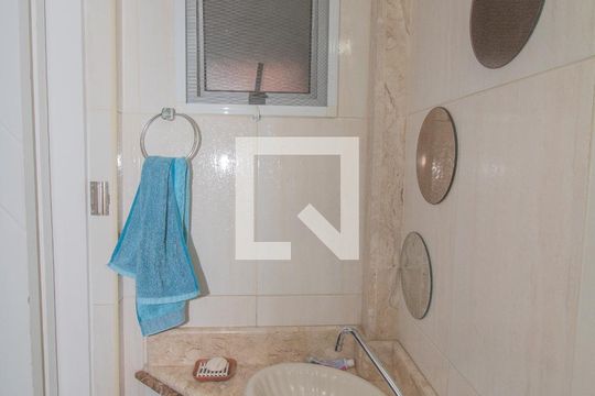 Lavabo de casa de condomínio à venda com 3 quartos, 141m² em Sítio da Figueira, São Paulo