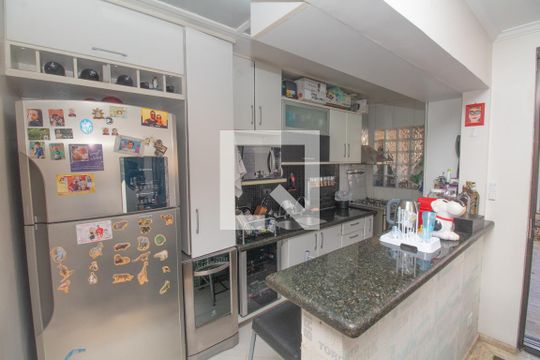 Cozinha de casa de condomínio à venda com 3 quartos, 141m² em Sítio da Figueira, São Paulo