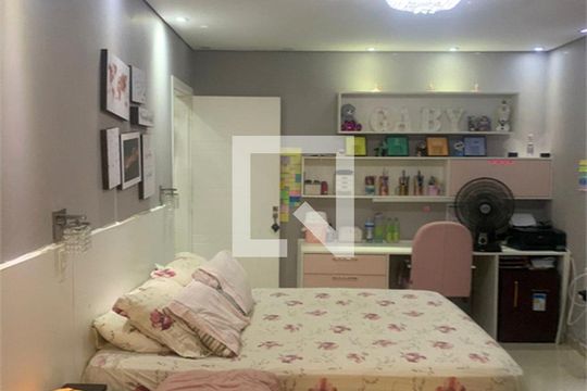Casa à venda com 5 quartos, 200m² em Vila Macedopolis, São Paulo