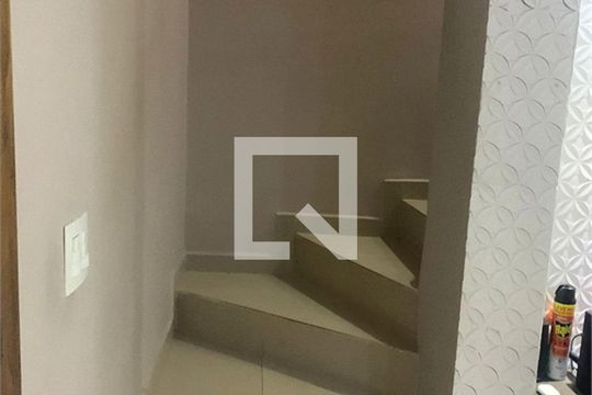 Casa à venda com 5 quartos, 200m² em Vila Macedopolis, São Paulo