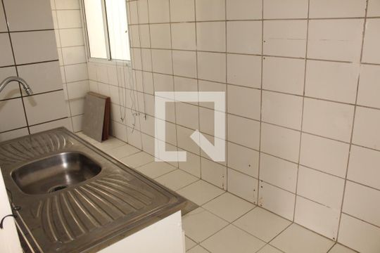 Cozinha de apartamento para alugar com 2 quartos, 49m² em Jardim Helena, Carapicuíba