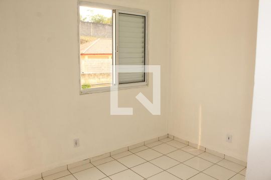 Quarto 2 de apartamento para alugar com 2 quartos, 49m² em Jardim Helena, Carapicuíba