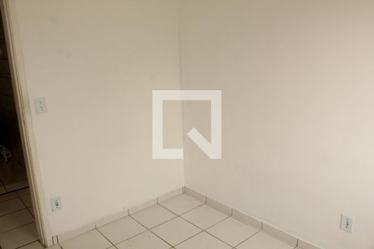 Quarto de apartamento para alugar com 2 quartos, 49m² em Jardim Helena, Carapicuíba