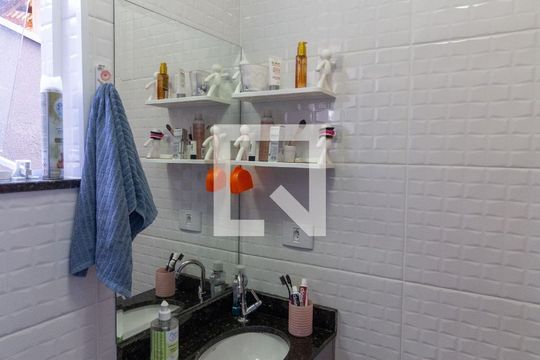 Banheiro de apartamento à venda com 2 quartos, 44m² em Vila Antonina , São Paulo