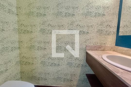 Lavabo de apartamento à venda com 5 quartos, 230m² em Leblon, Rio de Janeiro