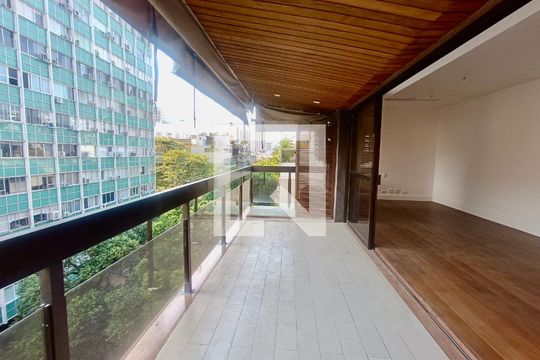Varanda de apartamento à venda com 5 quartos, 230m² em Leblon, Rio de Janeiro
