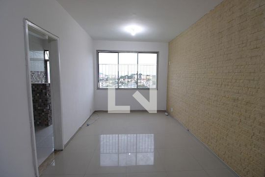 Apartamento para alugar com 2 quartos, 55m² em Cascadura, Rio de Janeiro