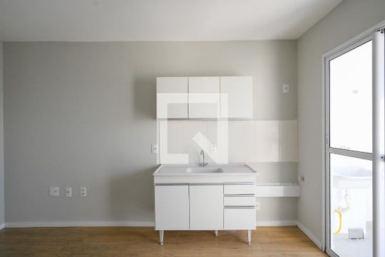 Sala/Cozinha de apartamento para alugar com 2 quartos, 37m² em Vila Moinho Velho, São Paulo