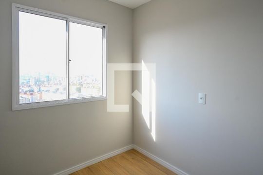 Quarto de apartamento para alugar com 2 quartos, 37m² em Vila Moinho Velho, São Paulo