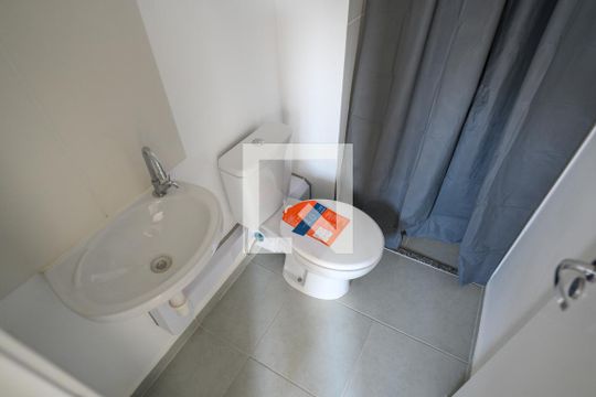 Banheiro de apartamento para alugar com 2 quartos, 37m² em Vila Moinho Velho, São Paulo