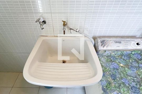 Área de Serviço de casa à venda com 3 quartos, 160m² em Santa Terezinha, São Bernardo do Campo