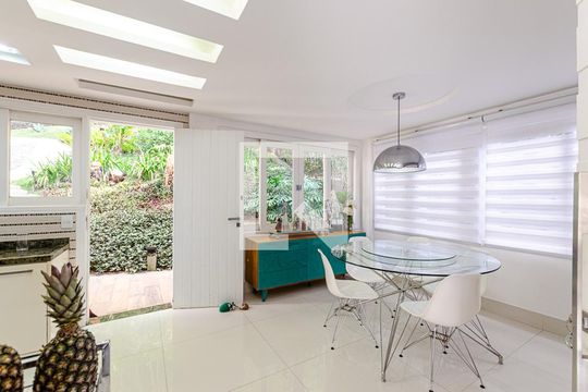Cozinha de casa à venda com 4 quartos, 600m² em Engenho do Mato, Niterói