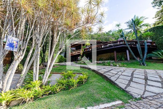 Fachada de casa à venda com 4 quartos, 600m² em Engenho do Mato, Niterói