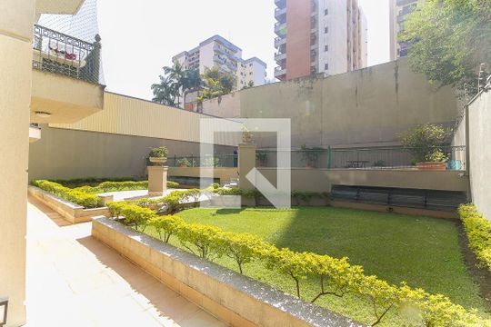 Área comum - Piscina de apartamento à venda com 2 quartos, 135m² em Real Parque, São Paulo
