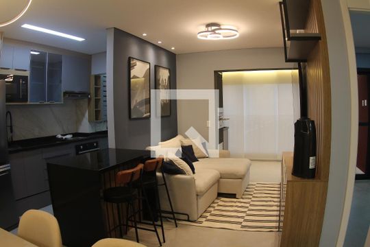 Apartamento à venda com 2 quartos, 62m² em Jardim Independência, São Paulo