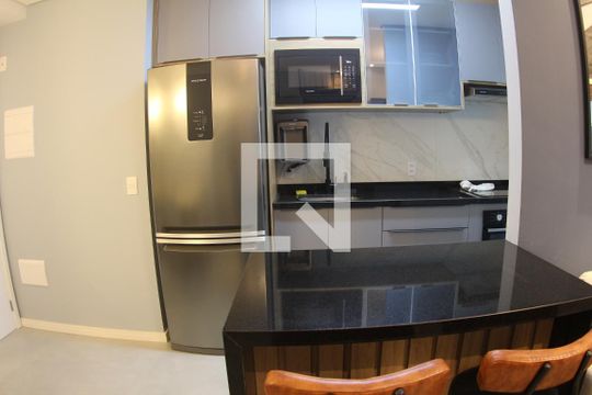 Cozinha de apartamento à venda com 2 quartos, 62m² em Jardim Independência, São Paulo