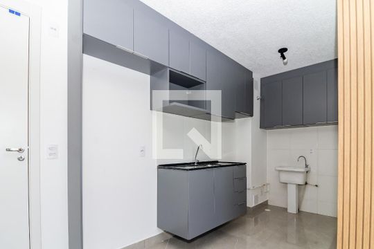 Cozinha de apartamento à venda com 2 quartos, 34m² em Água Branca, São Paulo