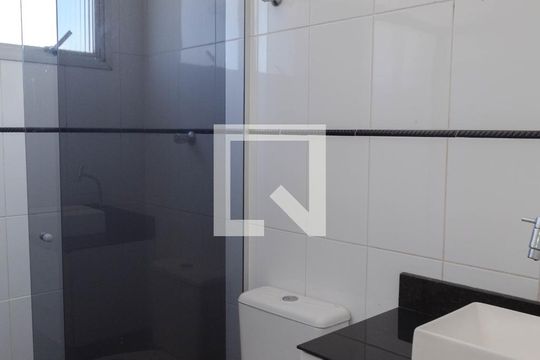 Banheiro de apartamento à venda com 2 quartos, 60m² em Jardim Bom Clima, Guarulhos
