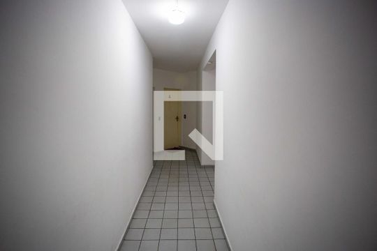 Hall de entrada de apartamento para alugar com 2 quartos, 60m² em Parque Neide, São Bernardo do Campo