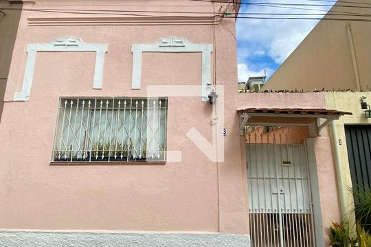 Fachada de casa à venda com 1 quarto, 76m² em Mooca, São Paulo