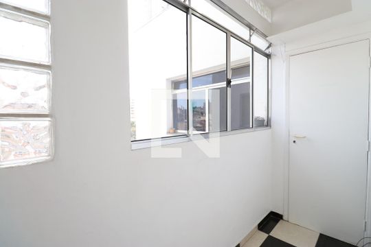 Cozinha de apartamento para alugar com 1 quarto, 39m² em Lapa, São Paulo