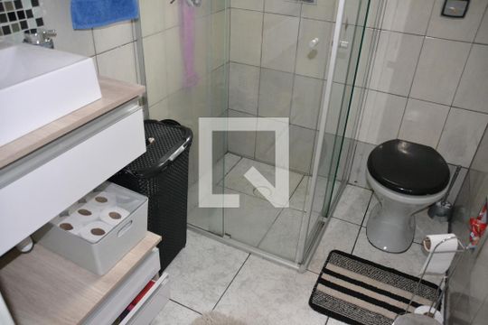 Banheiro de casa à venda com 2 quartos, 200m² em Rudge Ramos, São Bernardo do Campo