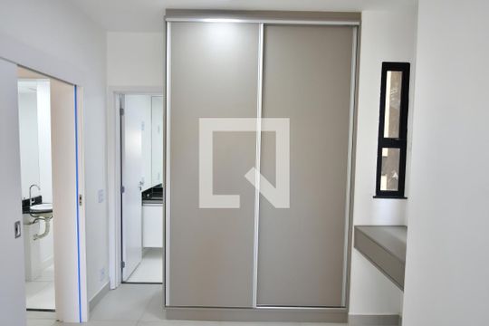 Quarto Suíte - Armários de apartamento para alugar com 1 quarto, 51m² em Centro, Campinas