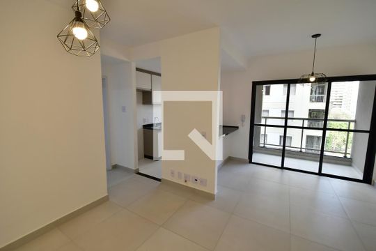 Sala de apartamento para alugar com 1 quarto, 51m² em Centro, Campinas