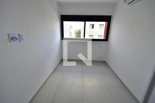 Quarto Suíte de apartamento para alugar com 1 quarto, 51m² em Centro, Campinas