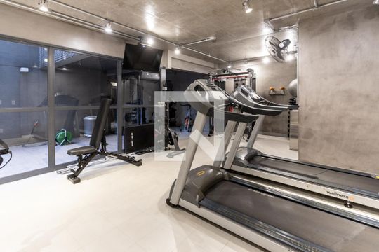 Área comum de kitnet/studio para alugar com 1 quarto, 32m² em Pompeia, São Paulo