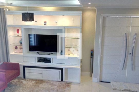 Casa à venda com 3 quartos, 270m² em Horto Santo Antonio, Jundiaí