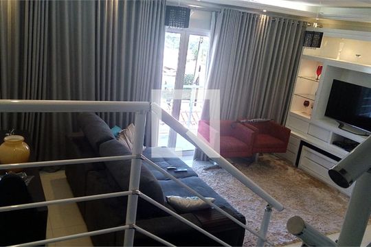 Casa à venda com 3 quartos, 270m² em Horto Santo Antonio, Jundiaí