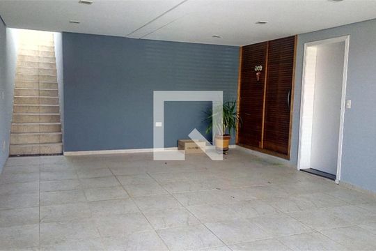 Casa à venda com 3 quartos, 270m² em Horto Santo Antonio, Jundiaí