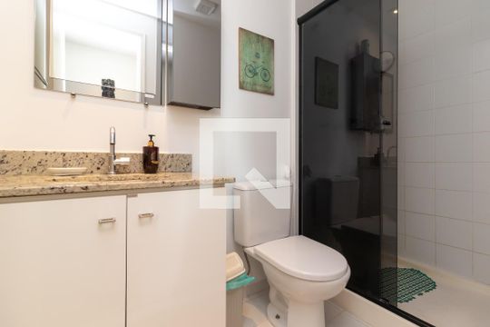 Banheiro de apartamento à venda com 2 quartos, 57m² em Santana, São Paulo