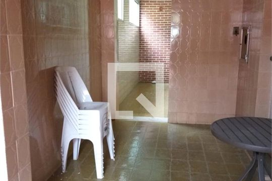 Casa à venda com 4 quartos, 170m² em Vila Kosmos, Rio de Janeiro