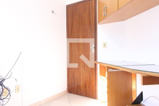 Quarto 2 de casa para alugar com 3 quartos, 141m² em Quinta da Paineira, São Paulo