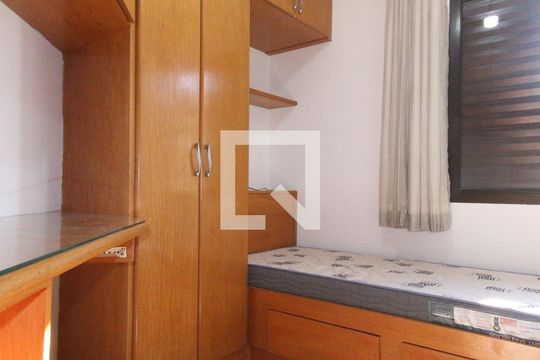 Quarto 2 de casa para alugar com 3 quartos, 141m² em Quinta da Paineira, São Paulo