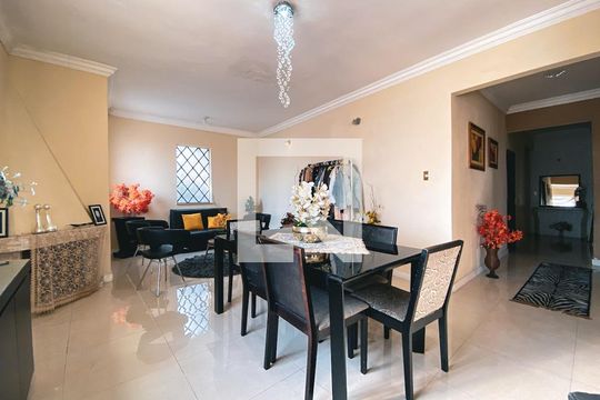 Casa à venda com 3 quartos, 442m² em Jaguaré, São Paulo