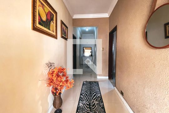 Corredor de casa à venda com 3 quartos, 442m² em Jaguaré, São Paulo