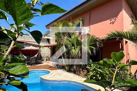 Área comum de casa para alugar com 5 quartos, 320m² em Siciliano, São Paulo