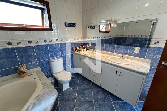 Banheiro da Suíte 2 de casa para alugar com 5 quartos, 320m² em Siciliano, São Paulo