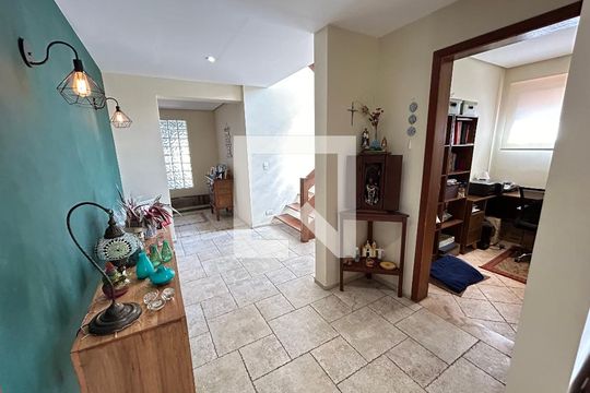 Sala de casa para alugar com 5 quartos, 320m² em Siciliano, São Paulo