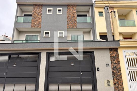 Fachada de casa à venda com 3 quartos, 200m² em Parque das Nações, Santo André