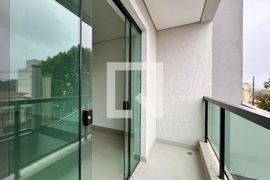 Sacada de casa à venda com 3 quartos, 200m² em Parque das Nações, Santo André