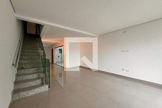 Sala de casa à venda com 3 quartos, 200m² em Parque das Nações, Santo André