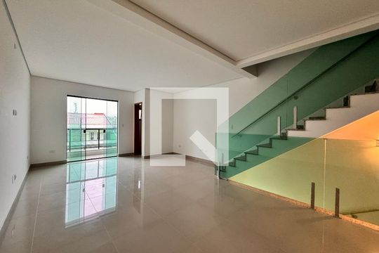 Sala de casa à venda com 3 quartos, 200m² em Parque das Nações, Santo André
